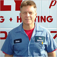 photo of lead technician, Fenton Martin